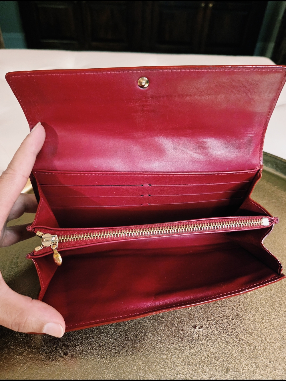 Authentic Louis Vuitton Sarah Wallet Pomme D'Amour Red Vernis Patent Leather - Picture 9 of 15
